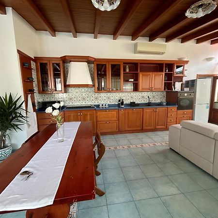 Casa Luna Lípara Exterior foto